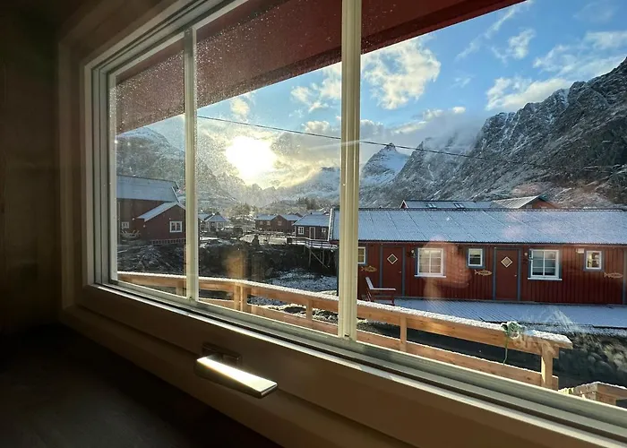 Ingrid Rorbu, A I Lofoten