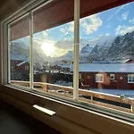 Ingrid Rorbu, A I Lofoten